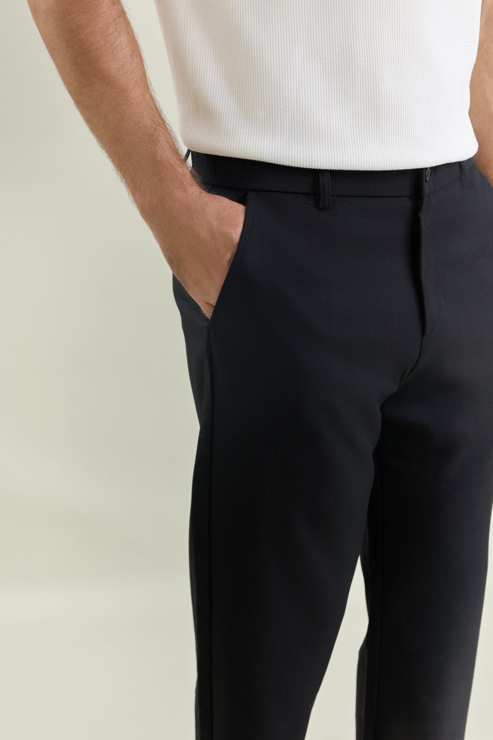 PRETO-CL2443