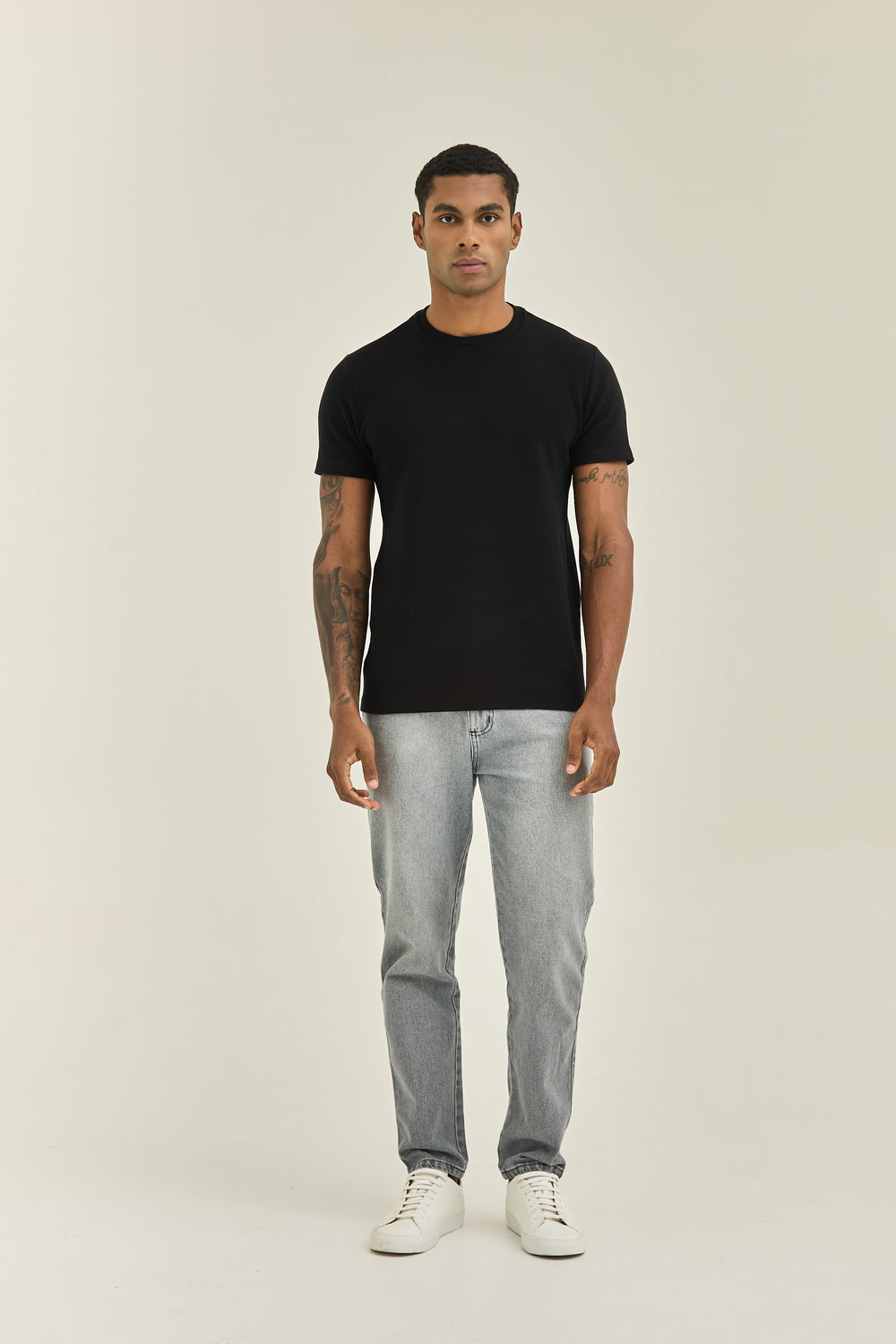 PRETO-CA4684