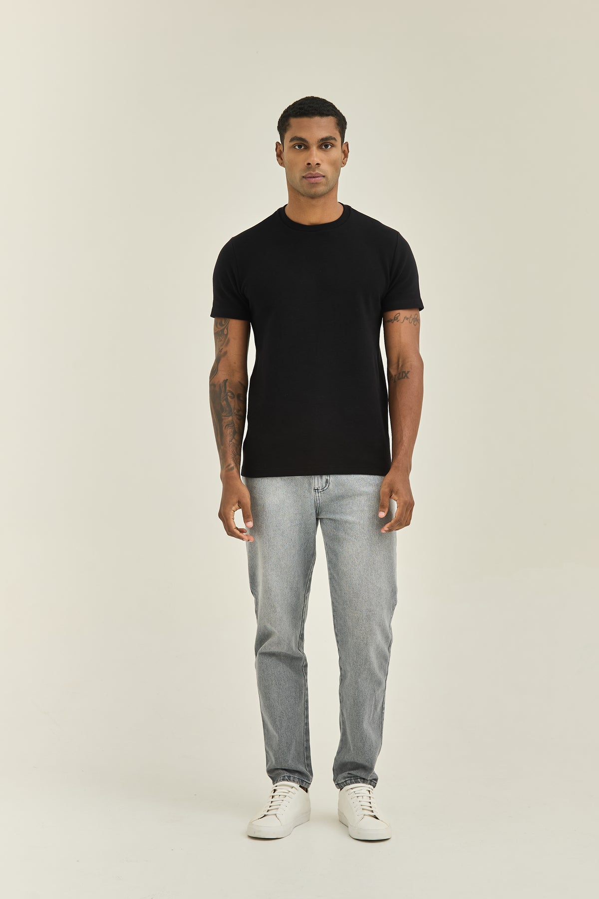 PRETO-CA4684