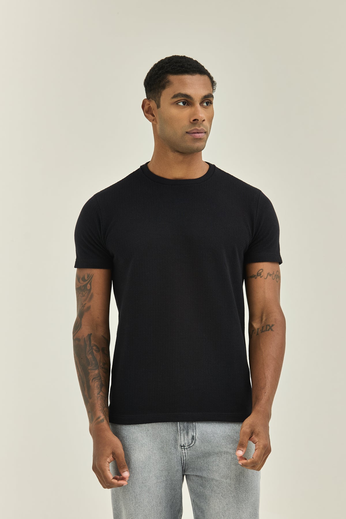 PRETO-CA4684