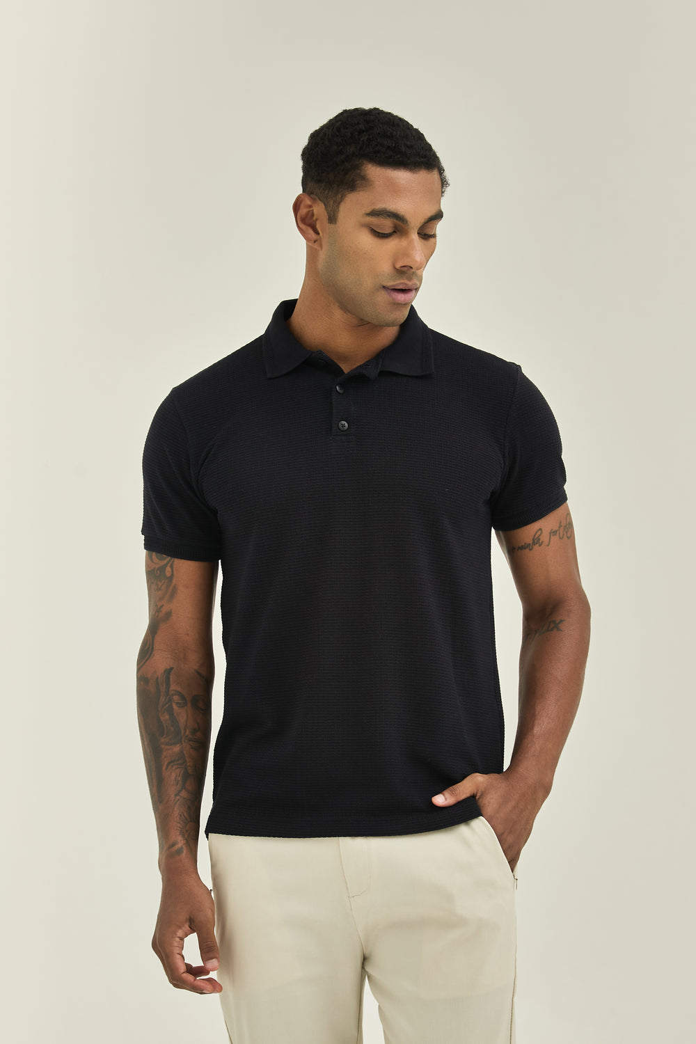 PRETO-CA4686