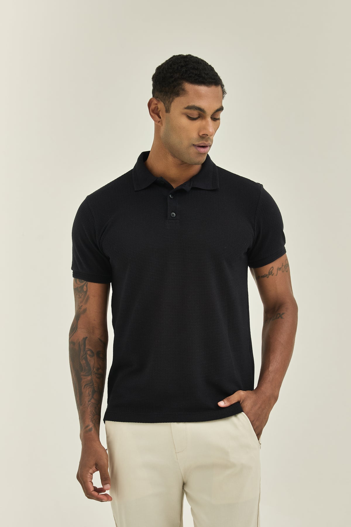 PRETO-CA4686