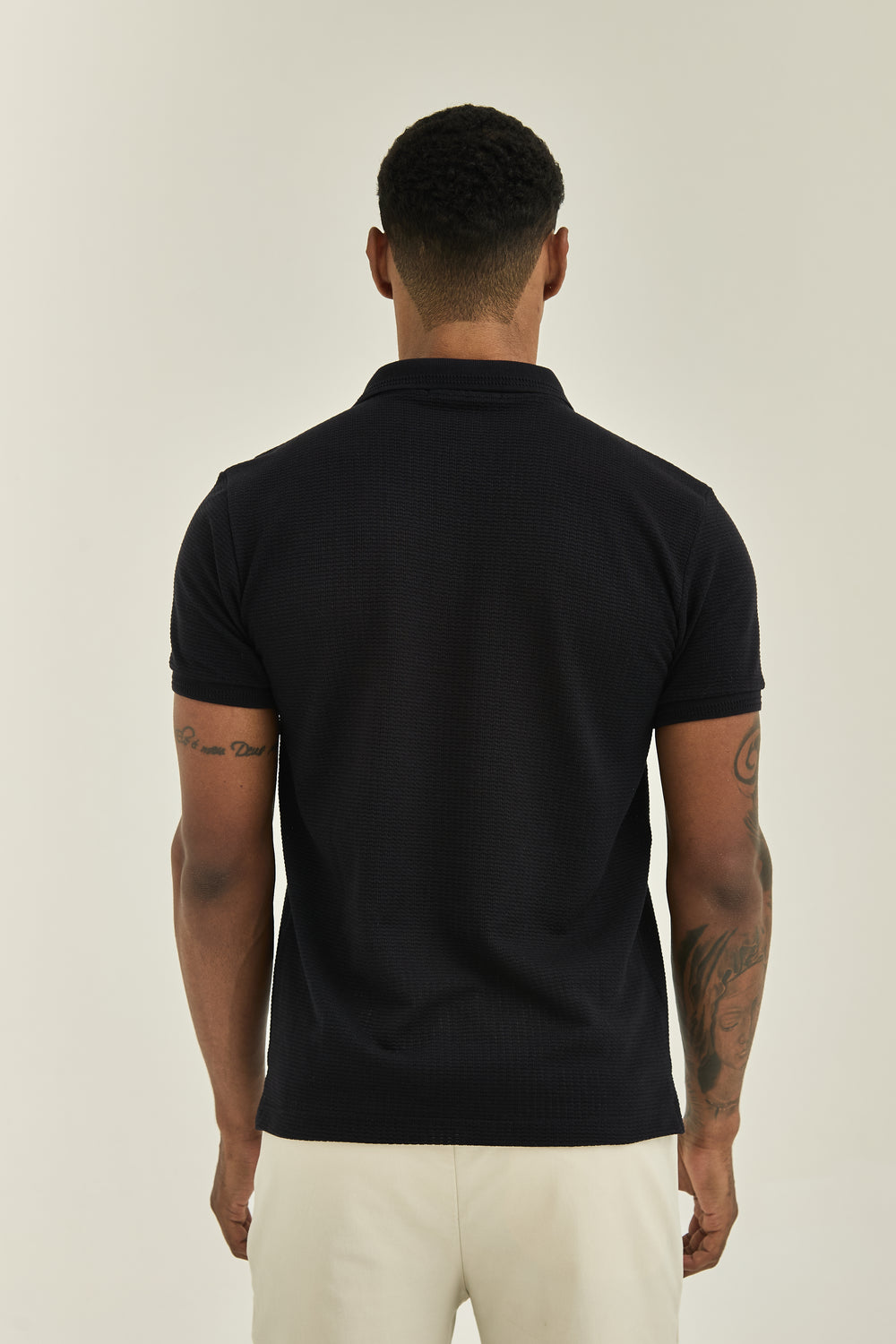 PRETO-CA4686