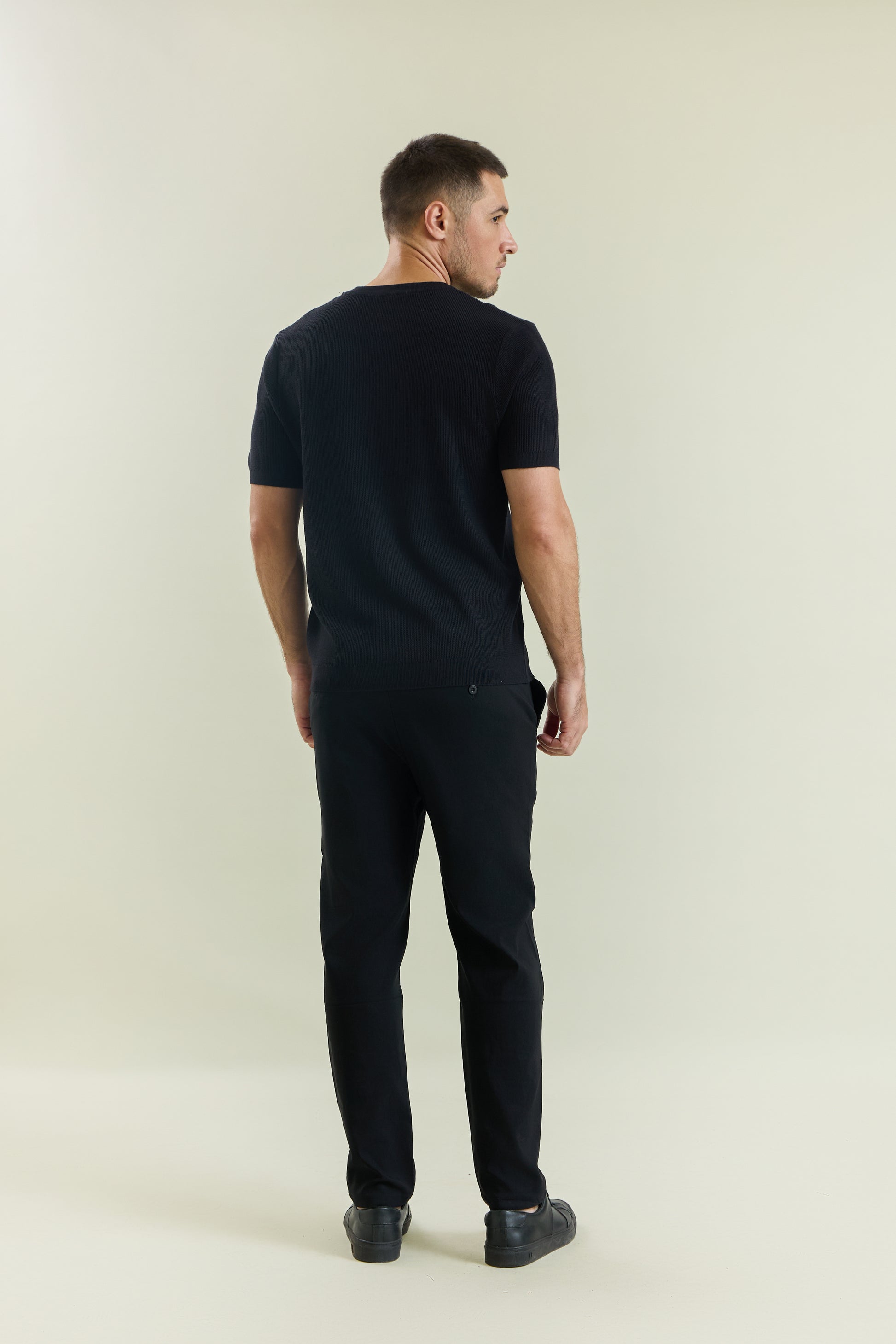 PRETO-CLL2439