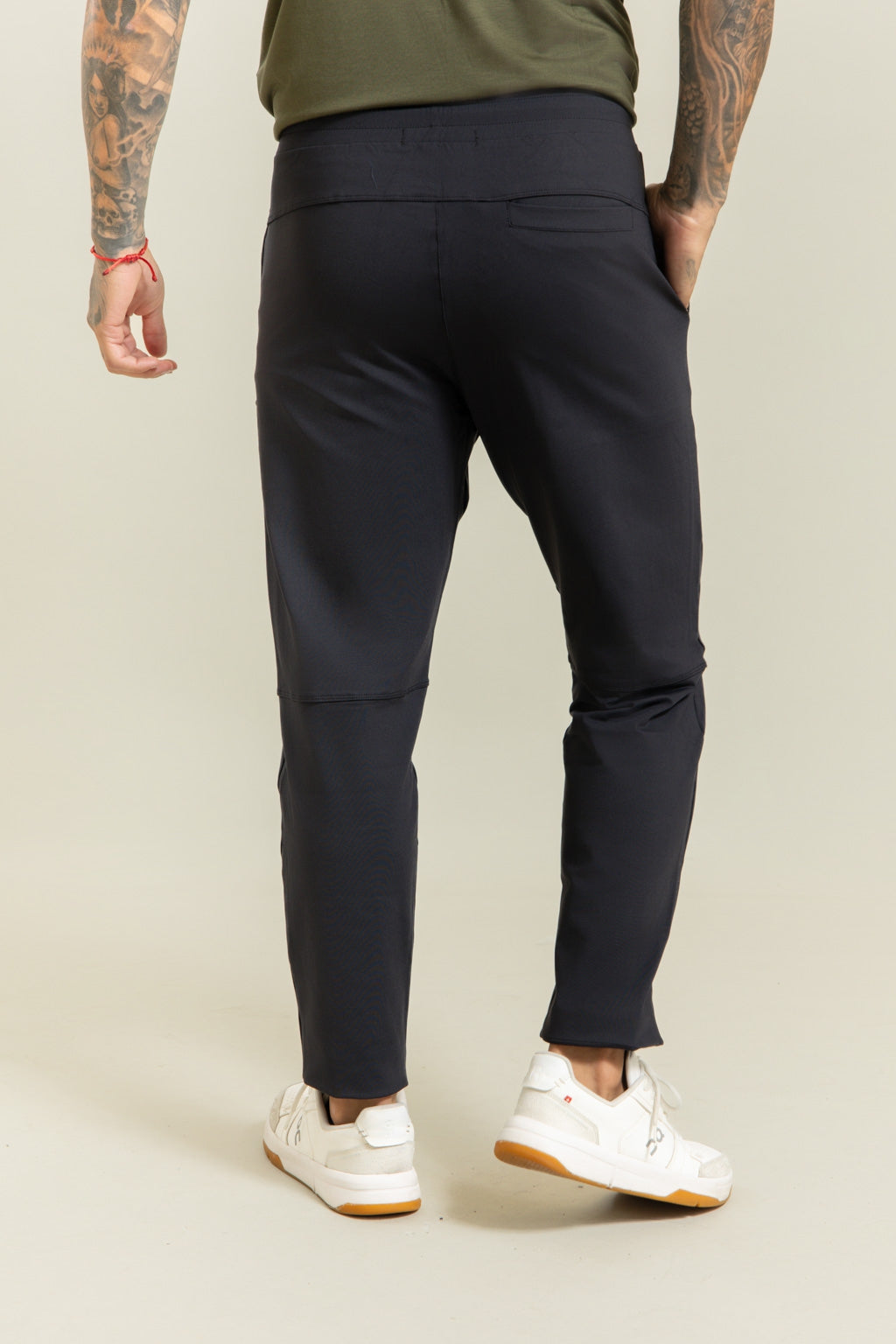 PRETO-CL4652