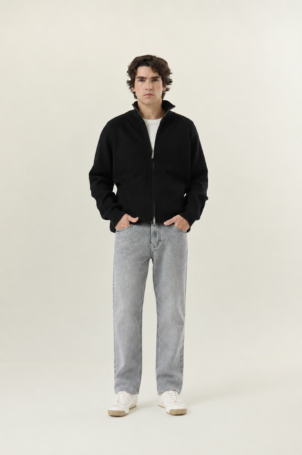 PRETO-JQ3717