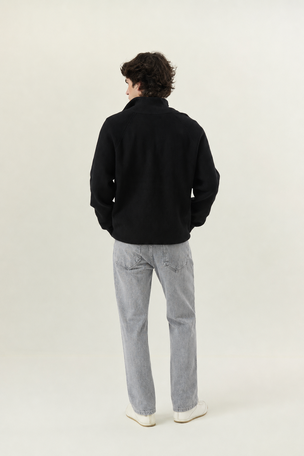 PRETO-JQ3717
