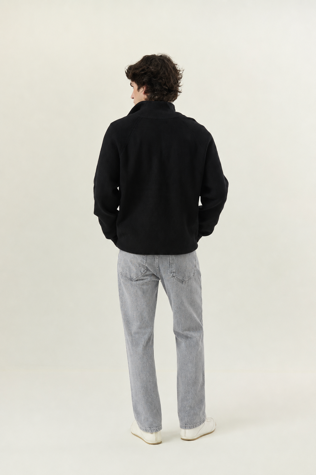 PRETO-JQ3717