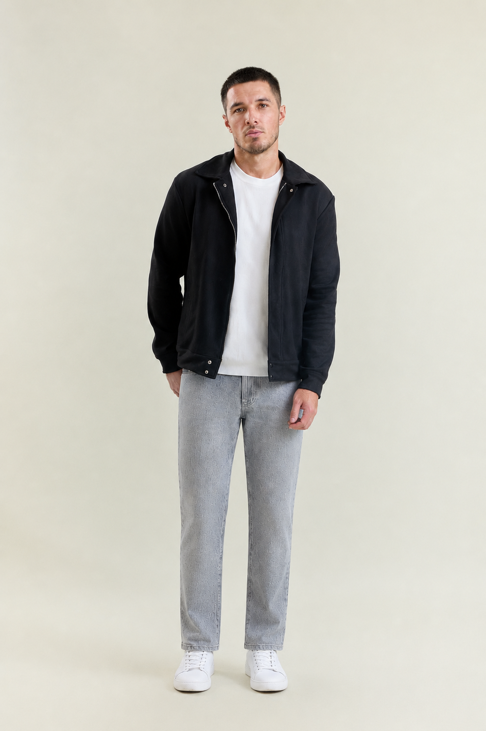 PRETO-JQ4676