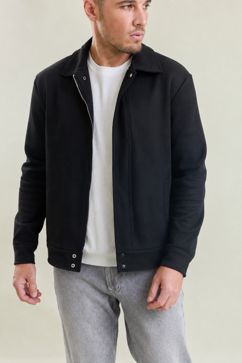 PRETO-JQ4676
