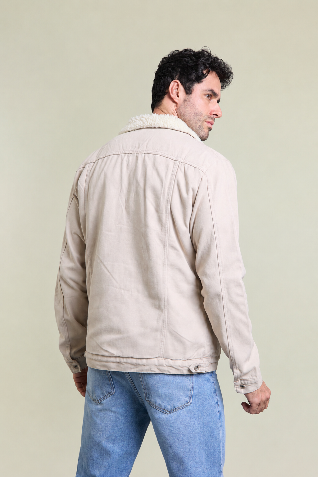 AREIA-44000014