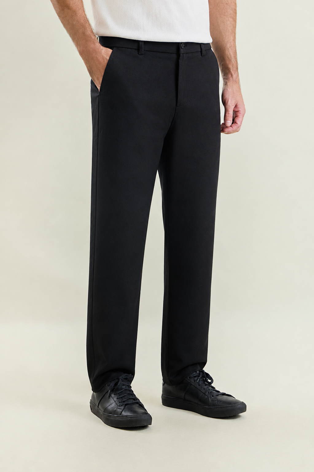PRETO-CL2443
