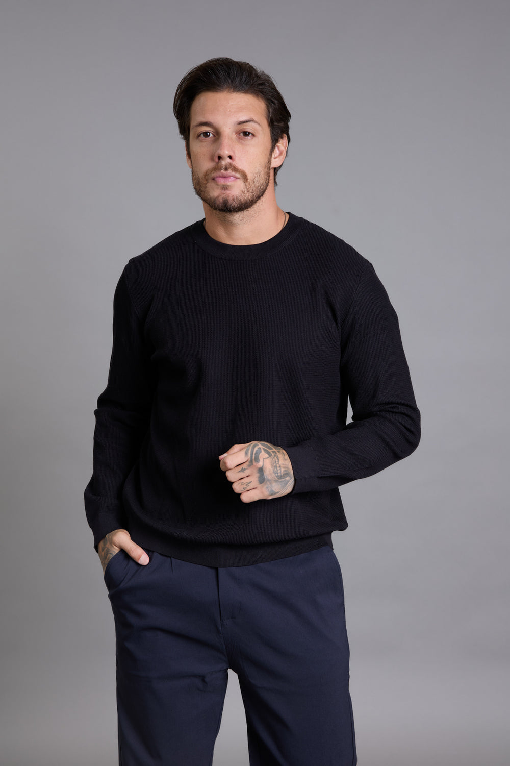 PRETO-SUE2415