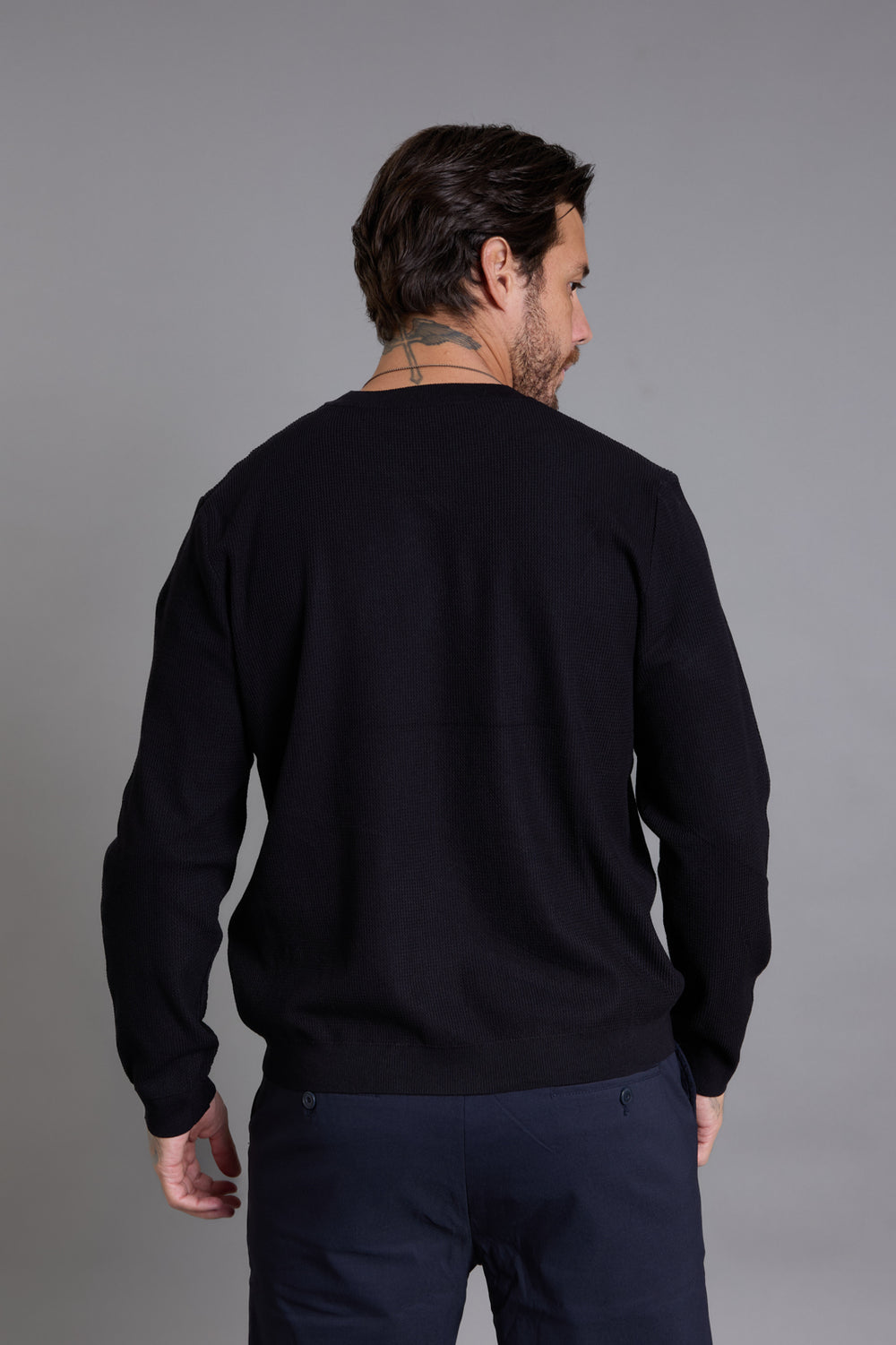 PRETO-SUE2415
